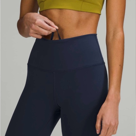 Lululemon Wunder Train High Rise tights 25” - Picture 6 of 9